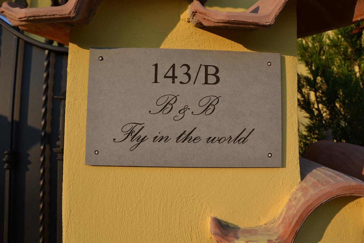 Fly In The World B&B Fiumicino Extérieur photo